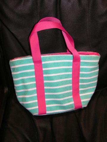 Daiktas spalvinga tasyte;P