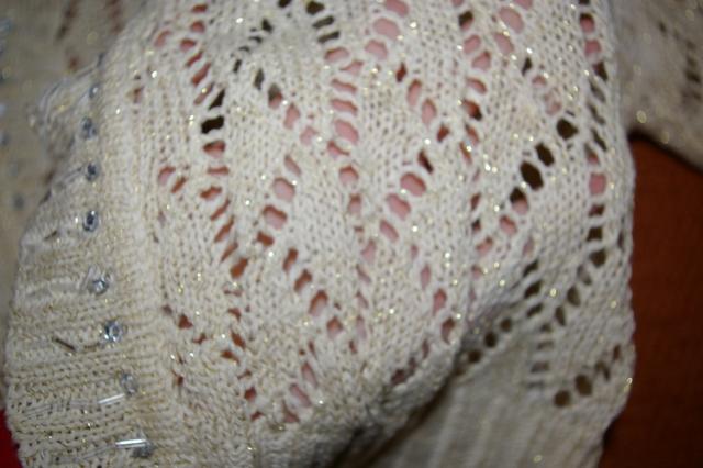 Daiktas Megztas smėlio spalvos, su blizgesiu megztinukas 