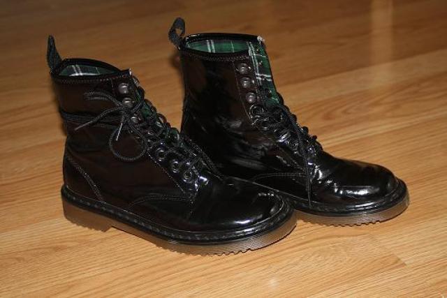 Daiktas lakuoti batai 38