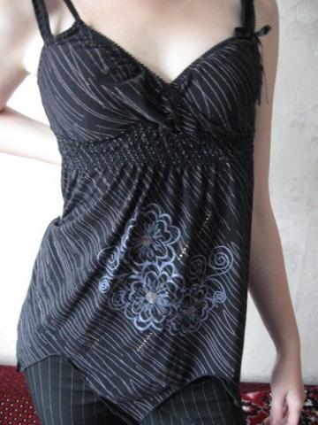 Daiktas Vasariška juoda palaidinė, mėlinai raštasi S-M