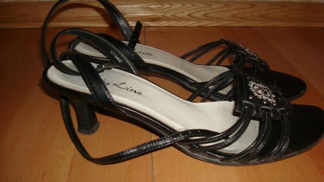 Daiktas Basutės,dydis 39