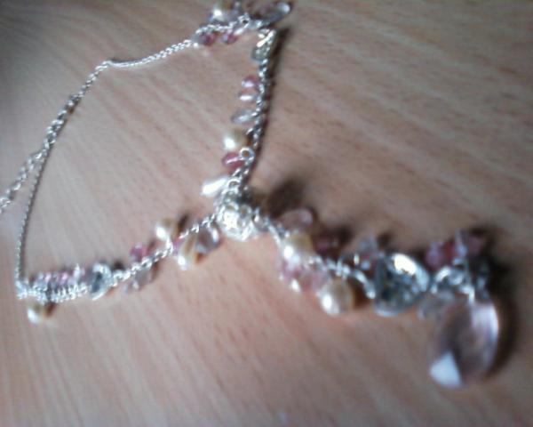 Daiktas kaklo papuosalas