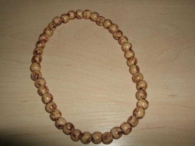 Daiktas karoliai-apyranke