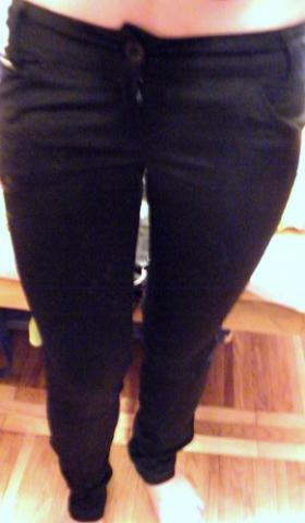 Daiktas Naujos ,,Mango,, kelnės