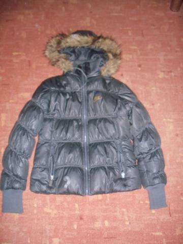 Daiktas moteriska ziemine striuke nike