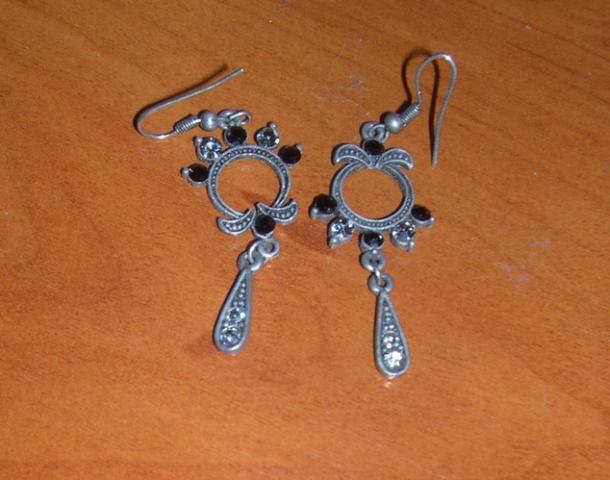 Daiktas auskariukau - vakariniai