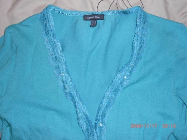 Daiktas uzsagstomas megztukas