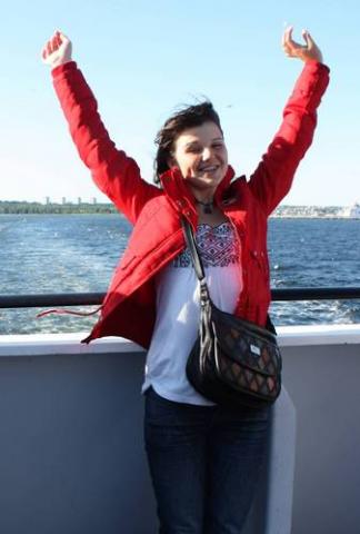 Daiktas Raudona striukė. M (žr. foto)