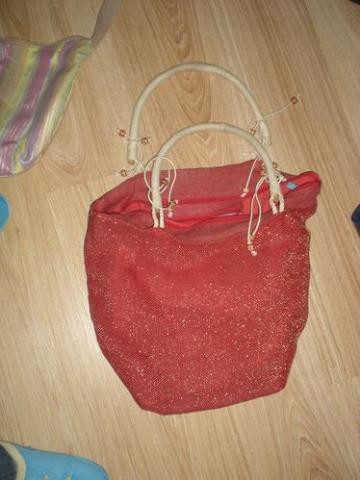 Daiktas RESERVED tarė