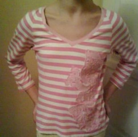 Daiktas b. young firminė bliuskutė 3/4 rankovytėmis.