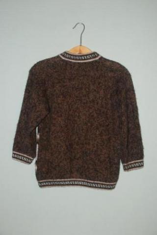 Daiktas megztinis su lamomis