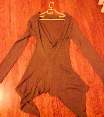 Daiktas Megzta suknelė.