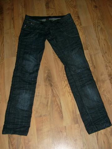 Daiktas Moteriski dzinsai