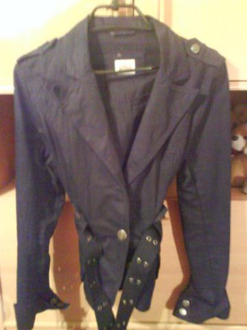 Daiktas juodas dzinso medziagos svarkas