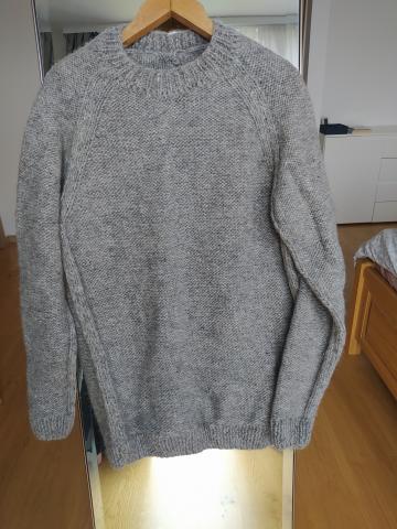 Daiktas Vyriškas storos vilnos (100%) žieminis megztinis