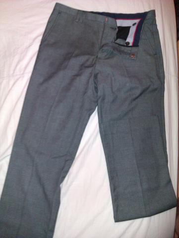 Daiktas River Island kelnes. Dydis: W 30, L 32