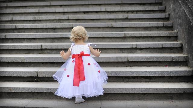 Daiktas nuostabi suknytė