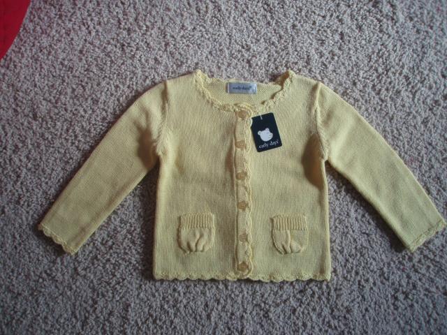 Daiktas Naujas dailus megztukas mergytei 1-1,5 metukų 26 lt