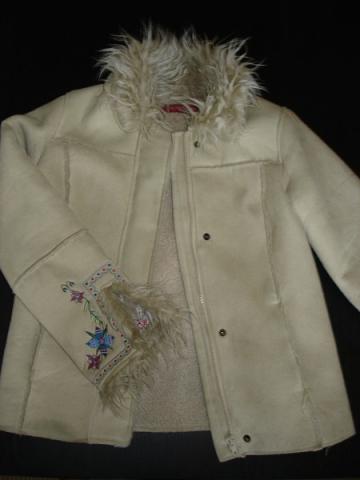 Daiktas Dirbtiniu kailiuko rudeninė striukė