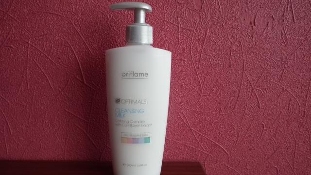 Daiktas rezervuota Optimals valomasis pienelis oriflame