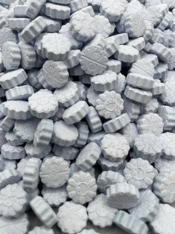 Daiktas   xtc pills 220mg,xtc rose punisher  250MG . mushrooms, cocaine, ketamine, mdma, mda, lsd, 