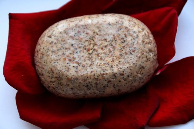 Daiktas rankų darbo ekologiškas muilas