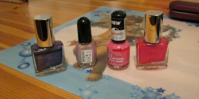 Daiktas įv. nagų lakas