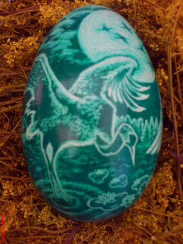 Daiktas Ranku darbo,isbraizytas tikras zasies kiausinis.