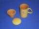 Gelsvos spalvos keramikinis puodelis su sieteliu kavai ar arbatai Kėdainiai - parduoda, keičia (1)