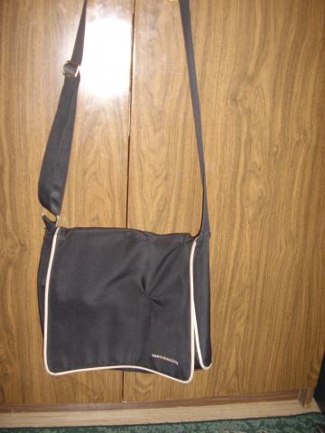 Daiktas tase per peti