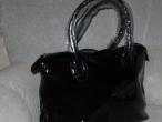 Daiktas Juoda lakinė rankinė