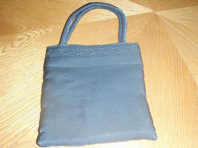 Daiktas Juodas mažytis rankinukas [Du]