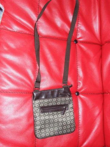 Daiktas Nauja tašė per peti