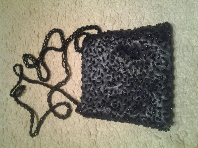 Daiktas vakarine rankine ant ilgos rankenos nediduke