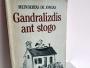Daiktas Gandralizdis ant stogo 1€