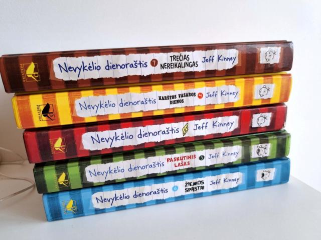 Daiktas Nevykėlio dienoraštis  knygų rinkinys 10€