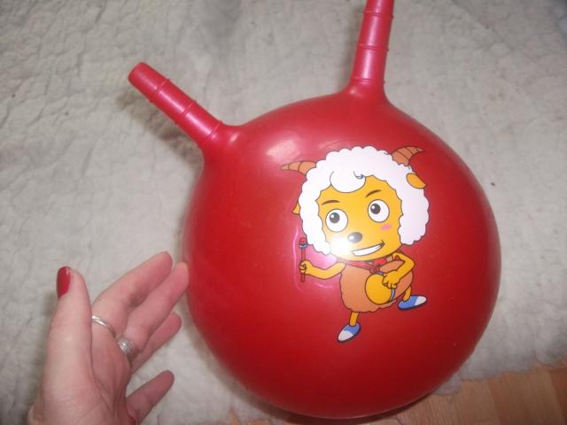 Daiktas Linksmas kamuolys su ausytem