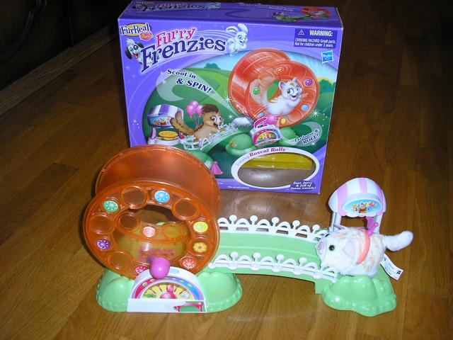 Daiktas Fur Real friends zaidimas "furry frenzies"