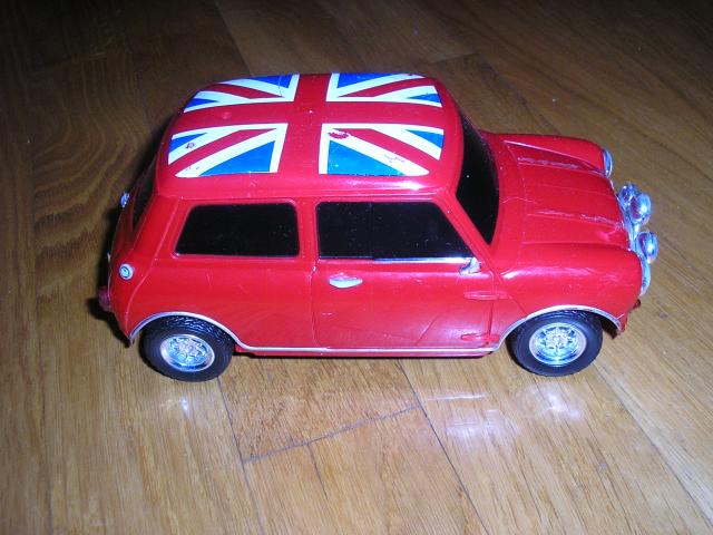 Daiktas Daili raudona masina