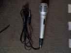 Daiktas Mikrafonas.