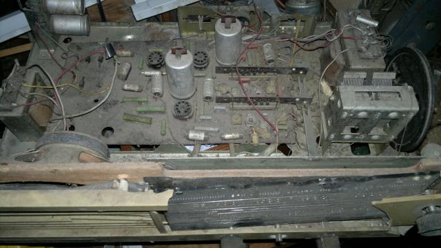 Daiktas sena radija.