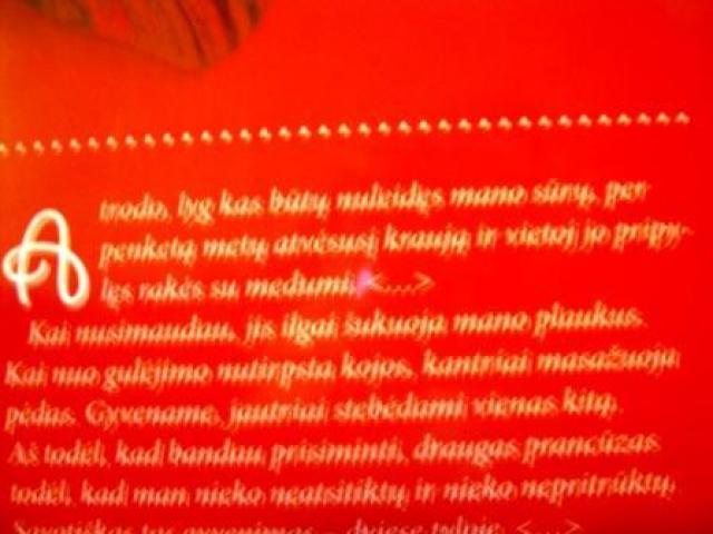 Daiktas I. Jonušytė " Jūros akmenukų karoliai "