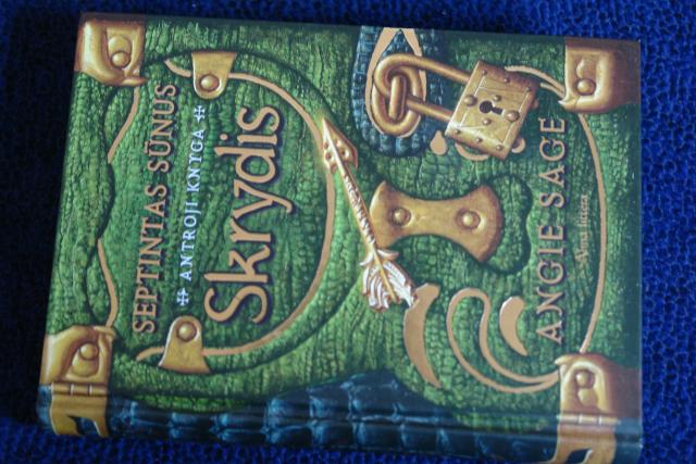 Daiktas Septintas sūnus. Antroji knyga. Skrydis