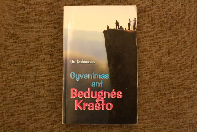 Daiktas Gyvenimas ant bedugnes krašto