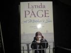 Daiktas Lynda Page  A mother's sin