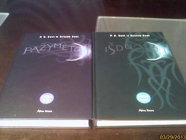 Daiktas C. Cast ir Kristin Cast pažymėtoji ir išduotoji