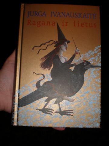 Daiktas Ragana ir lietus