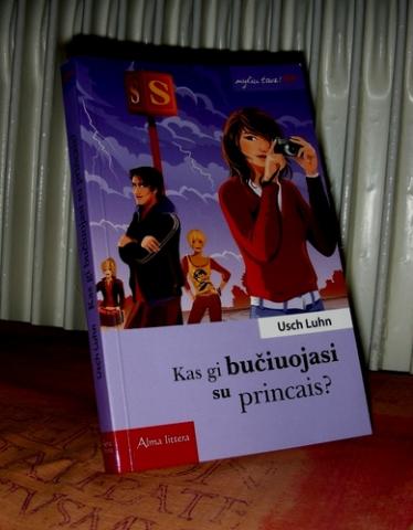 Daiktas Kas gi bučiuojasi su princais ?