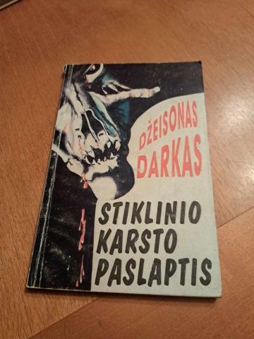 Daiktas Stiklinio karsto paslaptis 1€