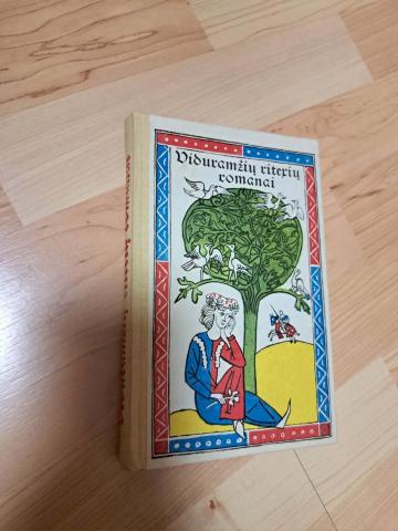 Daiktas Viduramžių riterių romanai 1€